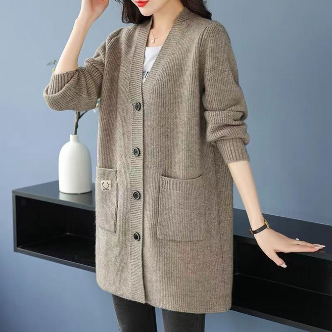 중년 여성 롱 니트 가디건 가을 겨울 패션 기질 스웨터 코트 슬림핏 데일리 빅사이즈 미디 상의 캐주얼 엄마 니트 아우터 WMY