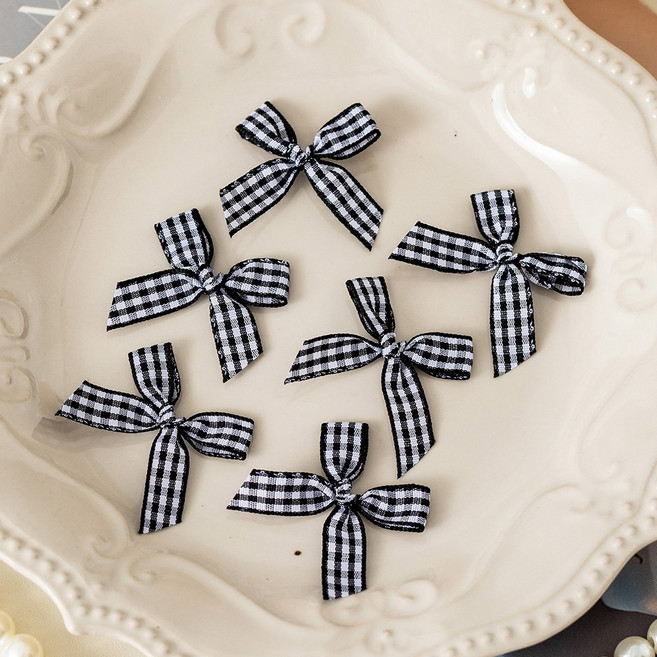 100Pcs 미니 활 리본 넥타이 3*4CM 새틴 꽃 DIY 공예 세공 Bowties 헤어 클립 파티 선물 의류 장식 Bowtie
