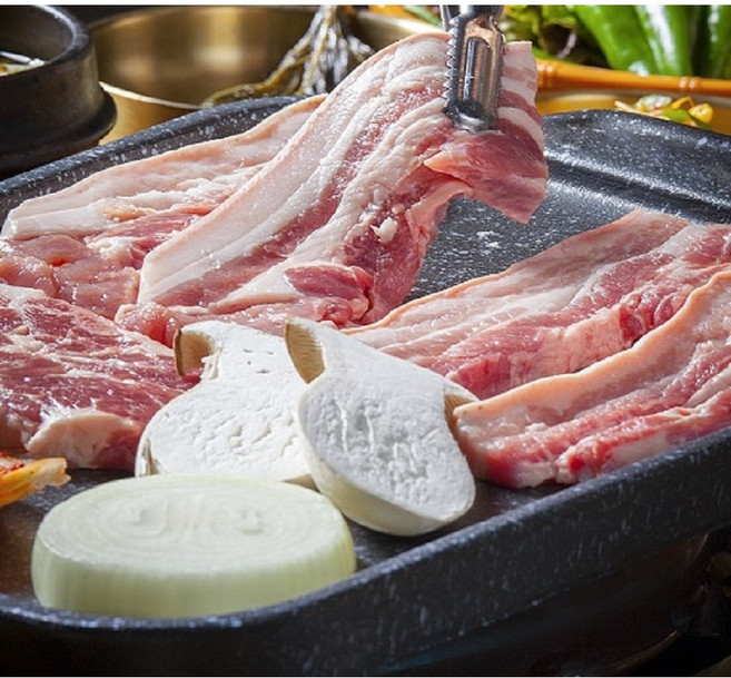 돼지고기 삼겹살 구이용 소분포장 나는 갈비가 좋다 바울목장, 200g, 3개