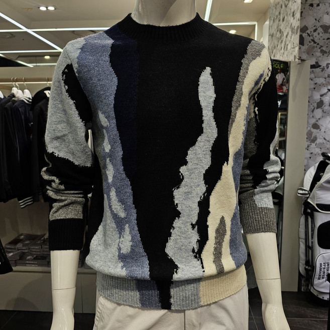 청주NC 파사디 남성 앞판 6도 인타샤 라운드 한겨울 가볍고 세련된 니트티셔츠 Q24WKP268X