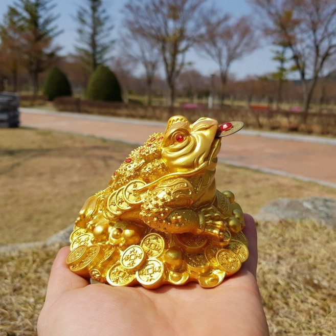 이현아트 풍수인테리 소품 세발두꺼비장식 삼족두꺼비장식 삼족섬, 금색