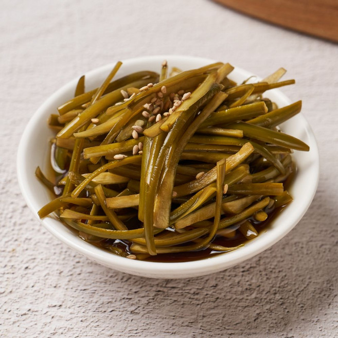 [엠마홈] 밥도둑 반찬 마늘쫑채장아찌 국내가공, 1개, 500g