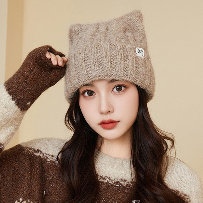 보니타콜렉티드 여자 고양이 귀 도톰 니트 모자 캣 이어 털모자