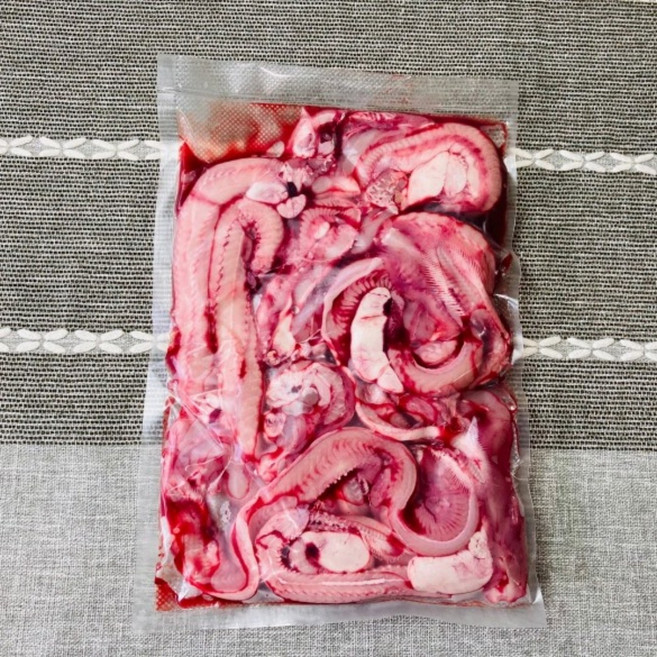 당일조업 국내산 손질 생물 꼼장어 볶음 소스 포함, 1박스, 2kg (20-30미, 손질 후 1.2kg 내외)