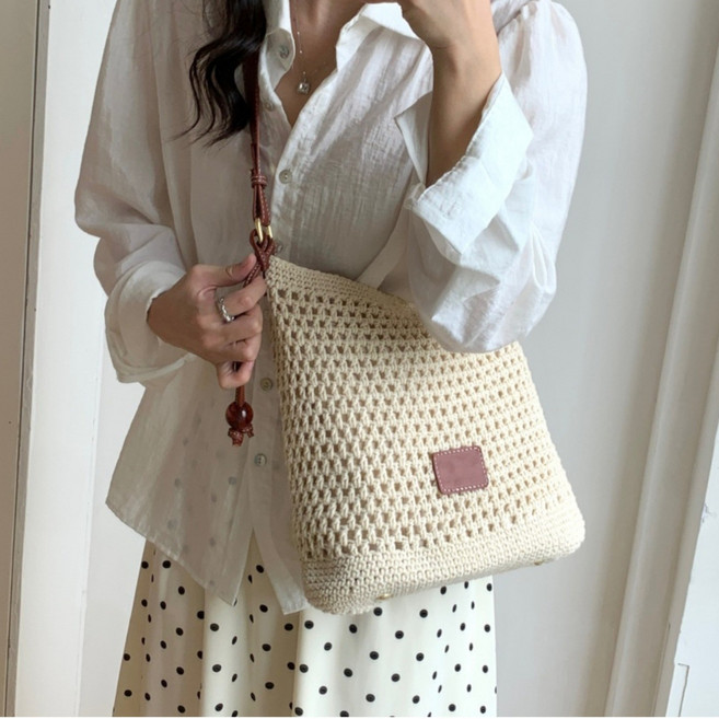 메리빈샵 니트 짜임 숄더백 여름 휴양지 여행 가방 (키링포함)