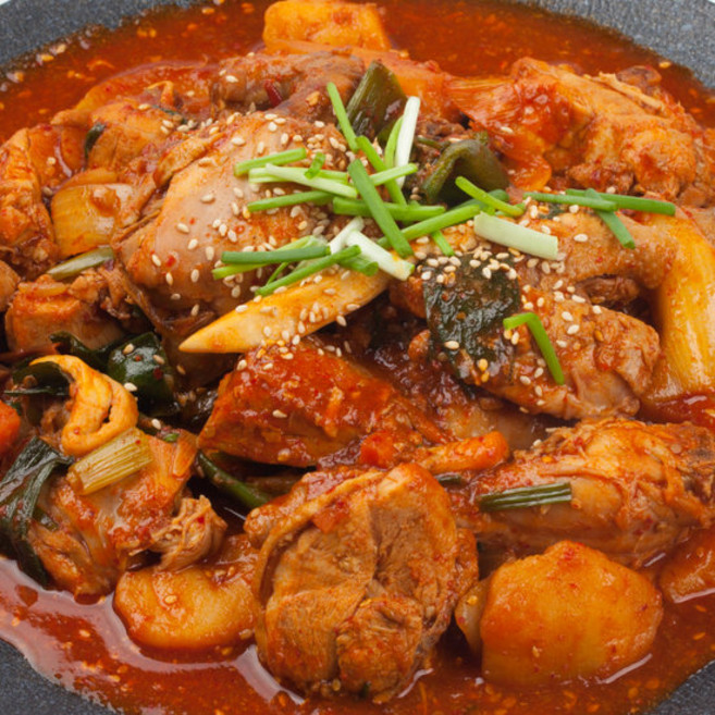 국내산 닭한마리 가마솥 솥뚜껑 닭볶음탕 4kg 대용량 (2kg *2팩), 1개, 2kg