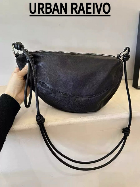 가죽 반달 크로스백 양가죽 슬링백 데일리 블랙