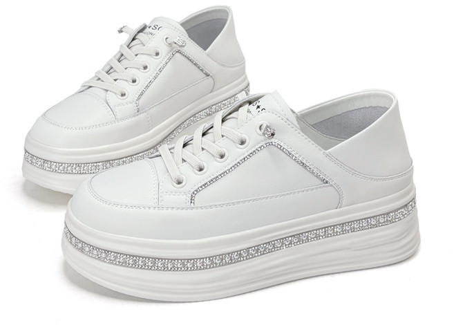 【Robinlo】休閒小白鞋 (Merit 個性亮鑽點綴厚底真皮2WAY) 奶油白