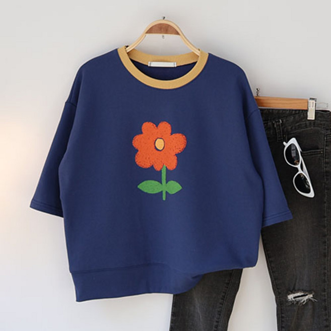 스카이코코 반팔 티셔츠 배색 플라워 7부 맨투맨