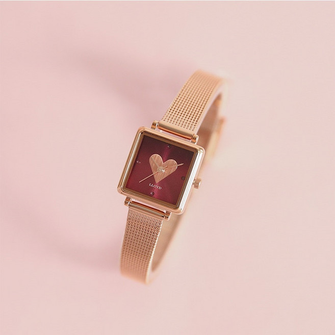로이드 다이얼 하트 포인트 사각 버건디 메쉬 여성 시계 LL2G19C05IGG
