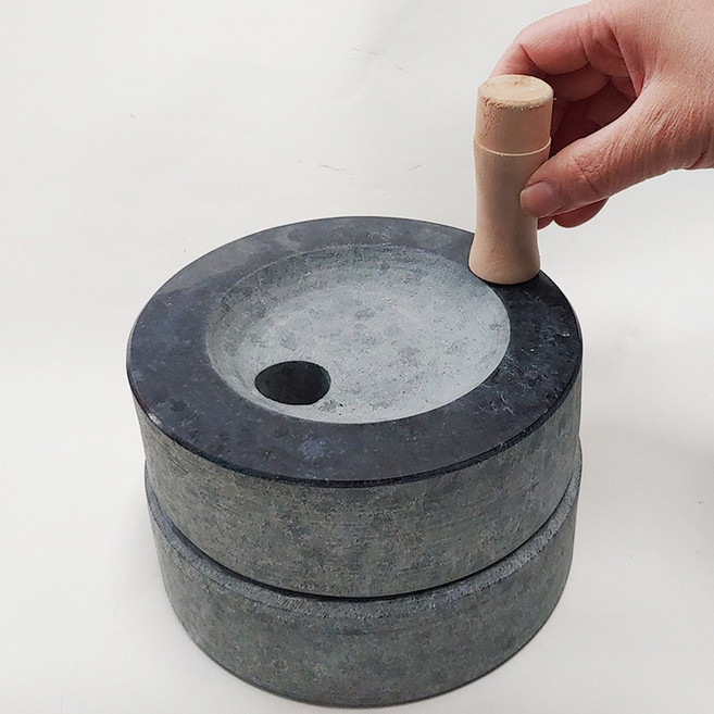 기모아 작은맷돌4kg 16cm 미니맷돌 풍수맷돌 커피맷돌 전통맷돌 유아용맷돌 멧돌