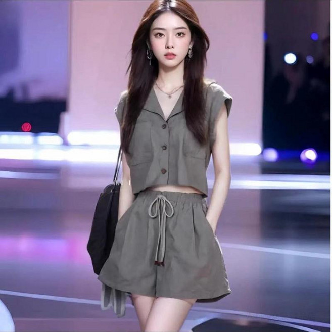 鹽系時尚套裝女 短褲兩件套