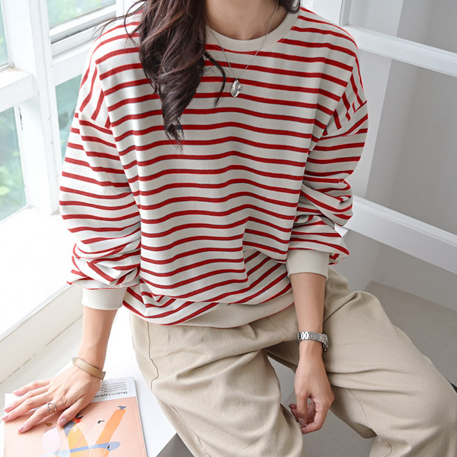 데일리앤 원트 여성 루즈핏 긴팔 스트라이프 맨투맨 티셔츠 봄 가을