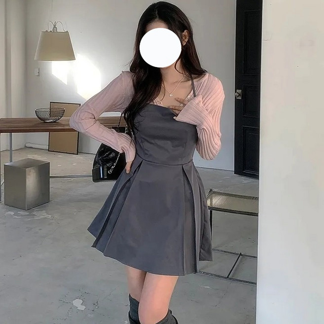 IBOY UGIRL XU0001C 여성 미드나잇 플레어 뒷트임 원피스 A라인 트임 포인트 슬림핏 미니원피스 데이트룩 휴가룩