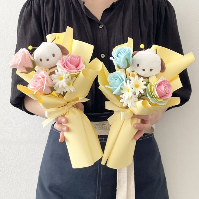 산리오 포차코 인형꽃다발 유치원 졸전 졸업 연주회 어린이 발표회 어린이집 캐릭터 학사모, 1개, 핑크꽃/핑크포장지