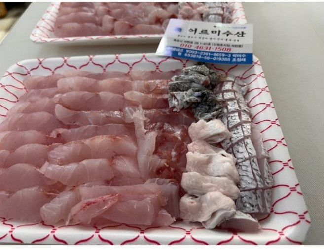 자연산 민어 1마리 민어회 횟감 필렛 서더리, 1개, 민어회 1접시 450g