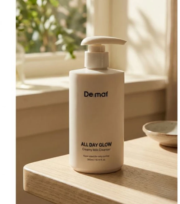 디마프 올데이글로우 크리미 밀크클렌저 300ml, 1 - 쿠팡