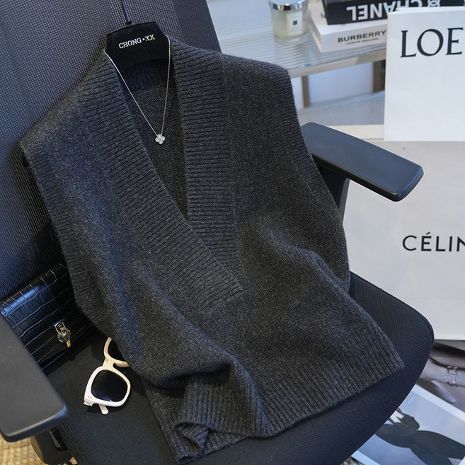 해피유통 여성 패션 니트 조끼 V넥 디자인 루즈핏 스타일bhf