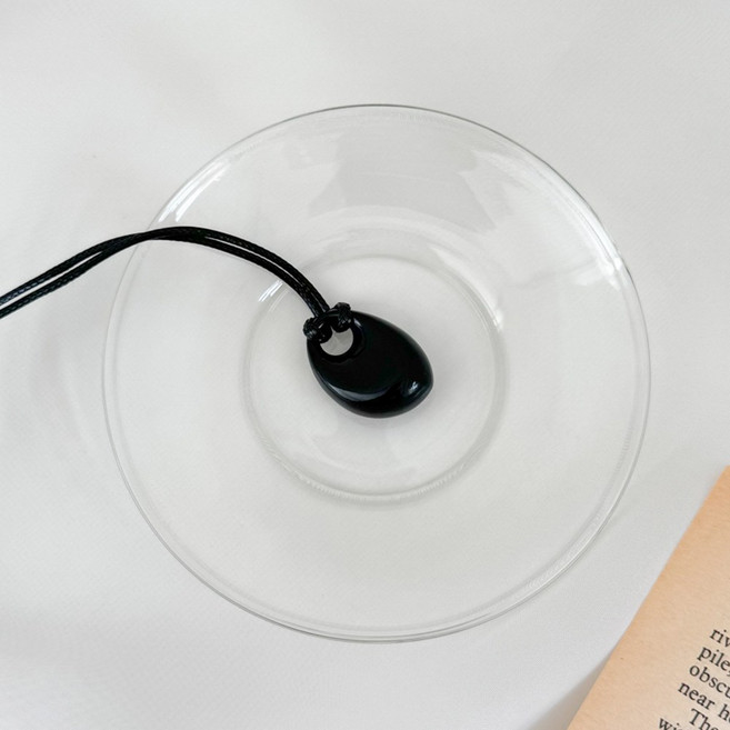 에브리테일 메탈 펜던트 조약돌 롱 드롭 레이어드 목걸이