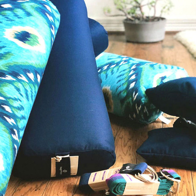 [HuggerMugger]스탠다드 요가 볼스터 요가 쿠션 베개, Rain, 1개