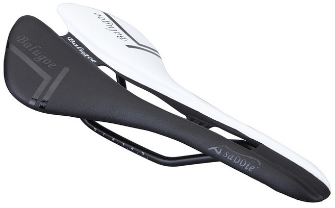 산마르코만트라 슈퍼컴포트 레이싱 자전거 안장, 검정색과 흰색