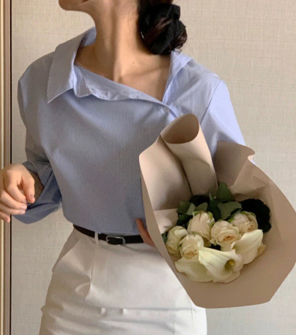 여성 카라넥 사선 스트라이프 긴팔 셔츠