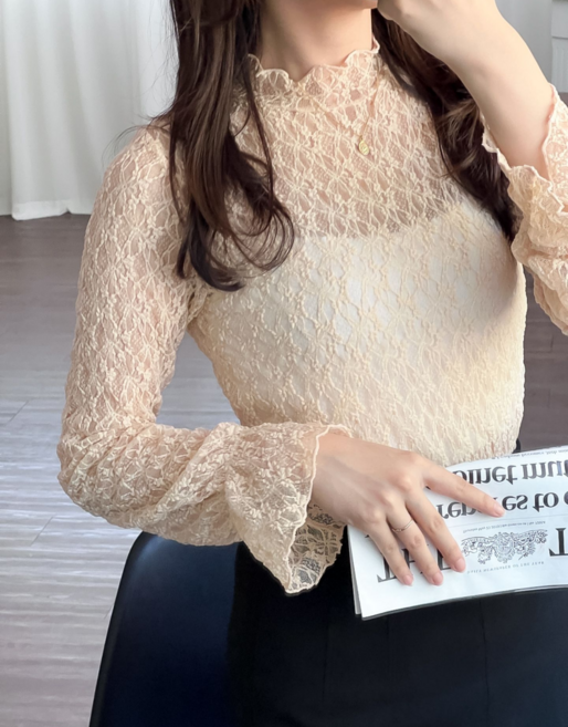 에플라인 봄신상 비너스 프릴 레이어드 이너폴라 레이스폴라 이너티 블라우스