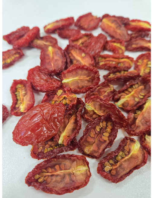 세로단면 보이는 방울토마토칩, 1개, 25g