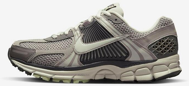 나이키 남녀공용 줌 보메로 5 트리플 블랙 nike + 증정품 수납백, 8825-001--증정품 수납백, 225