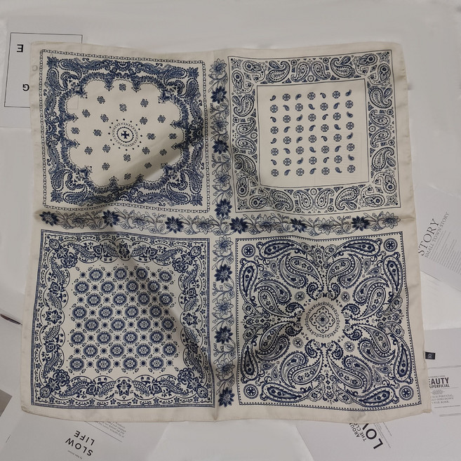 스카프 페이즐리 실크 반다나 패턴 고급 쁘띠 사각 두건 스카트 머리끈 블랙 베이지 레드