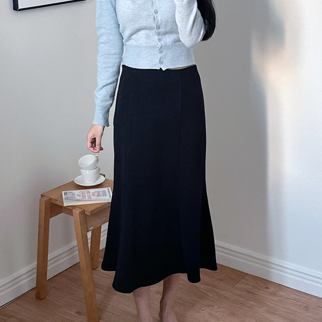 이푼아이 머메이드 스판 롱 플레어 스커트