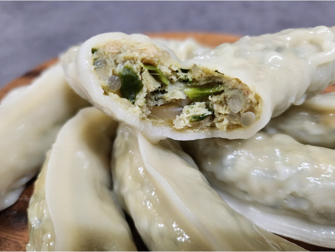 감시기푸드(찰지니고기만두)-쫀득한 만두피에 담백한 돼지고기가 듬뿍, 1개, 1.2kg