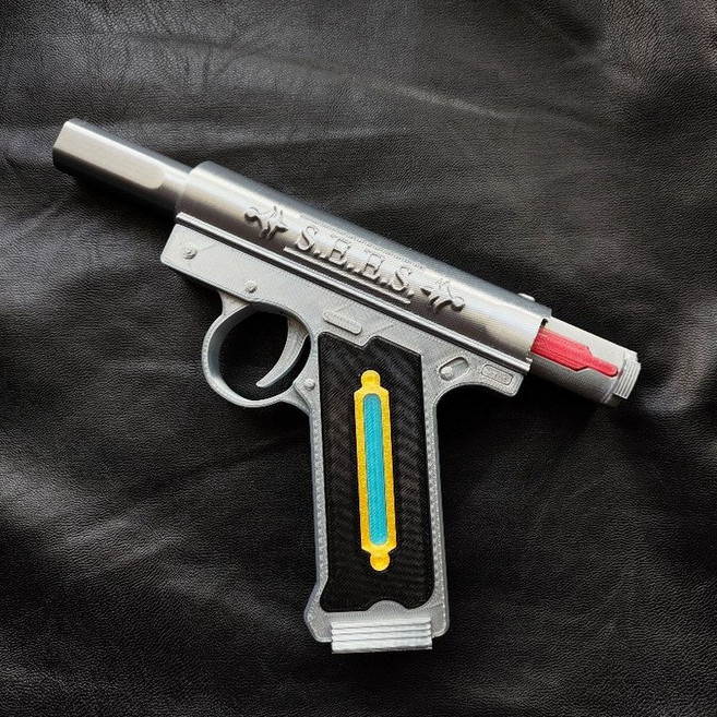 페르소나3 리로드 유키 마코토 발광형 라이팅 권총 무기 1:1 제작 소품 피규어 장비 굿즈 코스프레 실물 모형