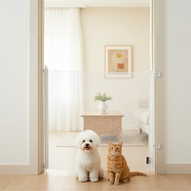 공간차지 없는 무타공 반려동물 안전문 슬라이딩 가드도어 울타리 메쉬 펜스 강아지 고양이 화장실 출입 방지, 1개, 블랙
