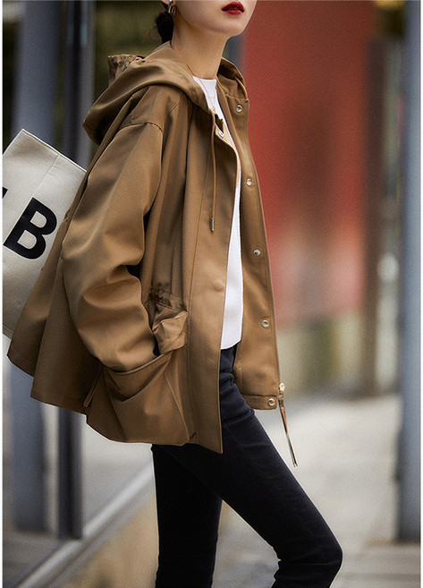 【小個子顯高】連帽風衣 薄款風衣 春秋外套 短款外套 女裝外套 連帽設計 薄款透氣 寬鬆休閒 春秋通勤 日常百搭