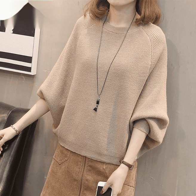 ROYALBELLE 여성 루즈핏 라운드넥 가오리소매 니트 심플한 디자인 데일리 스타일 스웨터 M0101410