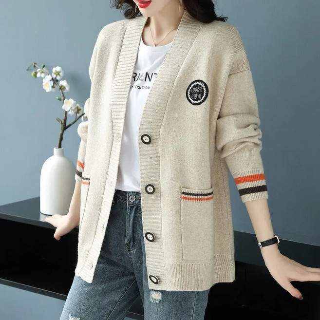 메인워크 중년여성 빅사이즈 브이넥 긴팔 가디건 봄가을 간절기 스판 엄마룩 스타일리쉬한 시크 니트 루즈핏 아우터 상의
