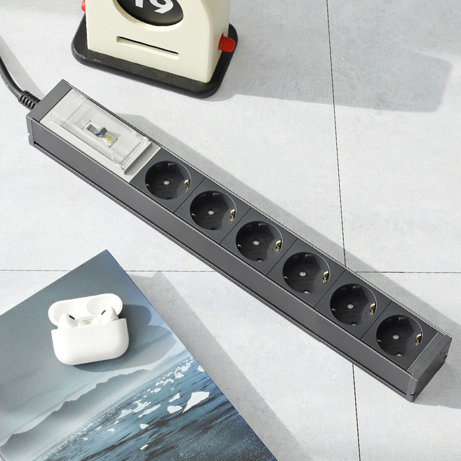 스윗홈 뉴잇 누전차단 고용량 알루미늄 납작 국산 멀티탭 6구 1.5M / 컴퓨터 산업용 안전 서버탭 에어컨, 1개, 누전차단 6구 1.5m_메탈릭 네이비