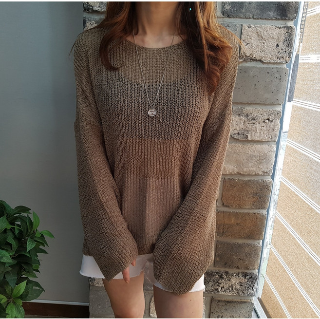 상상그이상 여성용 여리 입술넥 루즈핏 옆트임 부클 니트