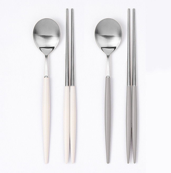 디온 보겐 몽블랑 에펠 국산 스텐 수저세트 실버, 2인(화이트 1개+그레이 1개), 1세트, 몽블랑 수저세트 실버