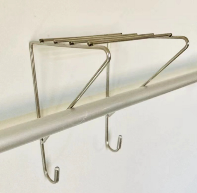 태양유통 욕실 화장실 스텐 수건걸이 선반 수납 무타공 정리대, 1개, 실버