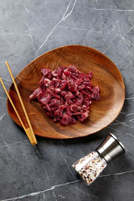 [육라운드] 한우1등급 전각 설도 우둔 국거리 300g 온라인정육점 육라운드 한우택배 도매, 일반