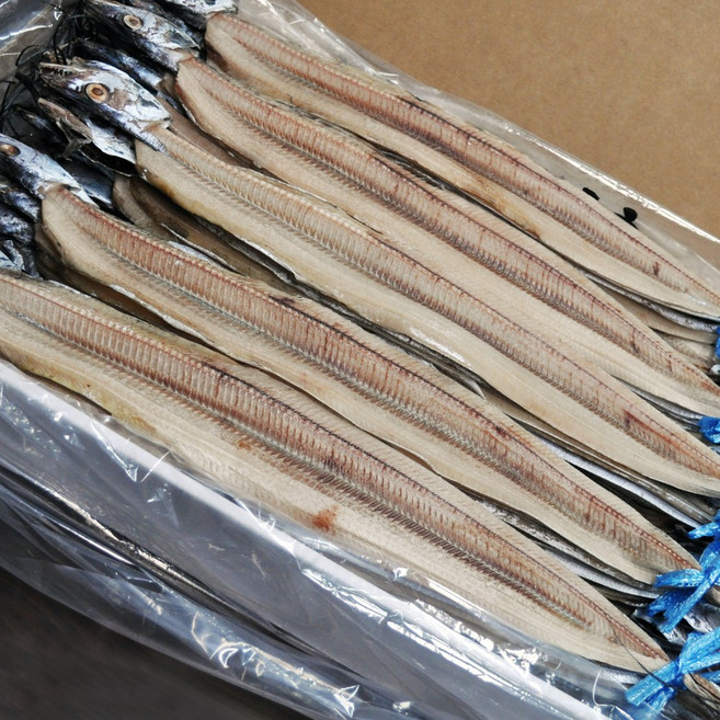 푸드마을 반건조 갈치 건갈치 중 1코(4마리) 국내산 100%, 1개, 반건조갈치