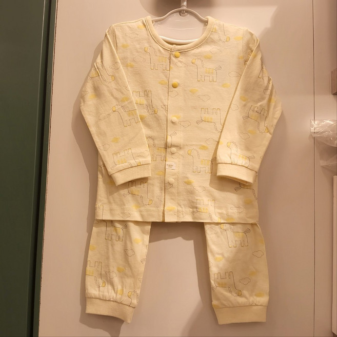 [압소바/해피랜드] #26년 말띠캐릭터신상# 봄가을실내복 면100% 무형광섬유 한국원단으로 생산 @ 해피랜드 연노랑이든포니내의 H1110306 2001아울렛 분당점