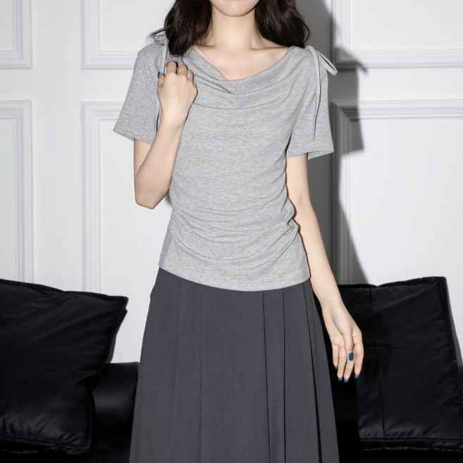 Makone 여성 반팔 티셔츠 리본장식 언발란스 솔리드 심플 반소매 티