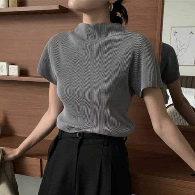 릴룸 하프 플리츠 주름 블라우스