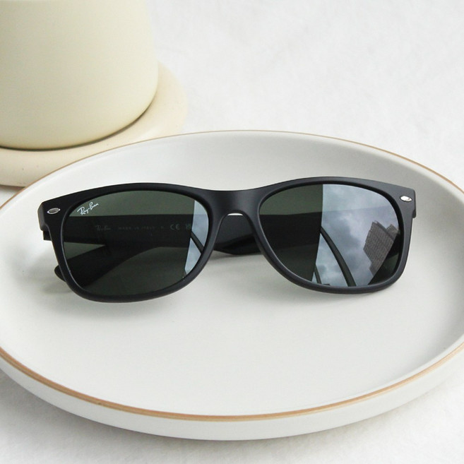 RB2132F 레이벤 선글라스 뉴웨이페어러 아시안핏 뿔테