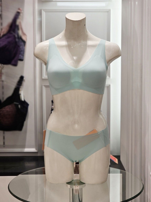 [국내매장 정품] [트라이엄프] 슬로기 심리스 무봉제 후크타입 브라팬티 세 683071