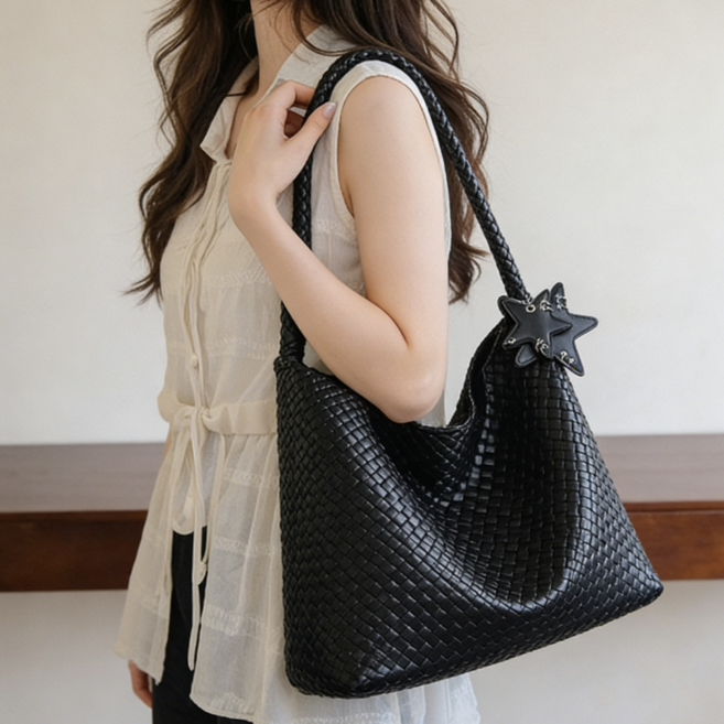 여성 숄더백 데일리 빅백 위빙 가방 대용량 가벼운 쇼퍼백 출근 가방