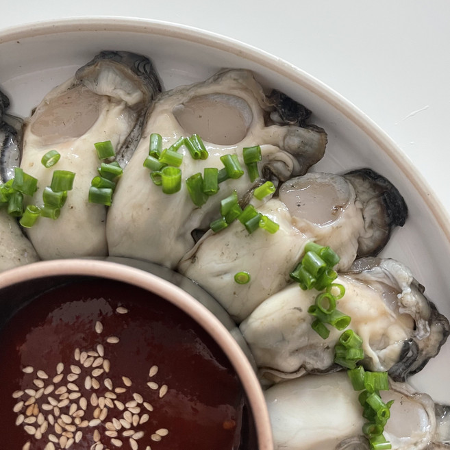 통영 생굴 1kg 국내산 산지직송 당일채취 굴무침 굴국용, 1개, 생굴1kg중소